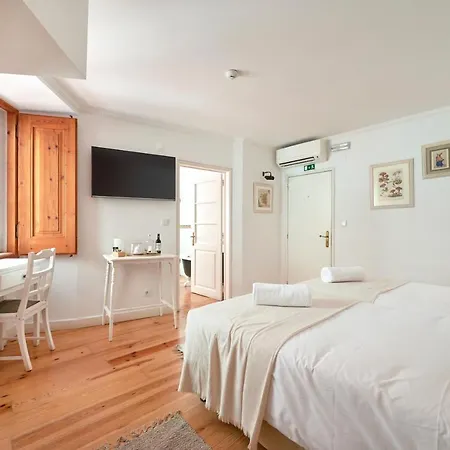 Casa Do Mercado Bed & Breakfast 4*