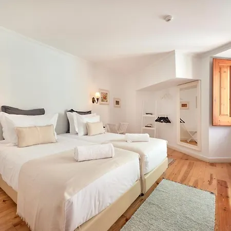 לינה וארוחת בוקר Casa Do Mercado ליסבון