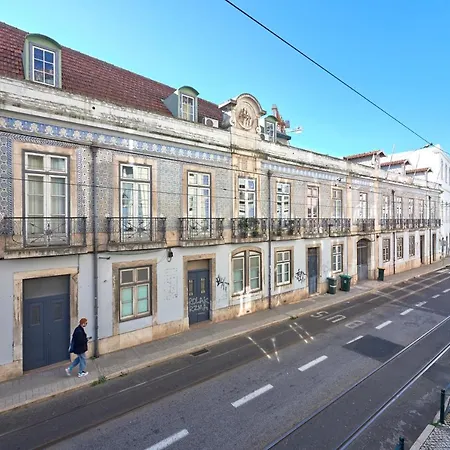 לינה וארוחת בוקר Casa Do Mercado 4*