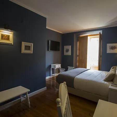 לינה וארוחת בוקר Casa Do Mercado 4*