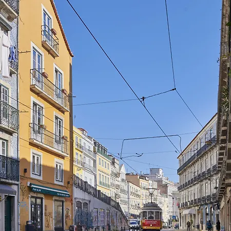לינה וארוחת בוקר Casa Do Mercado ליסבון