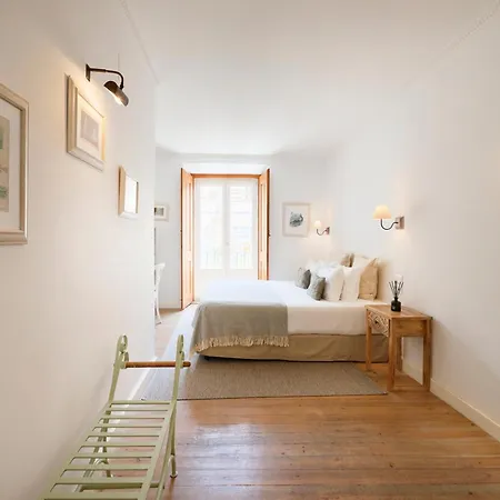 Bed and Breakfast Casa Do Mercado 4*