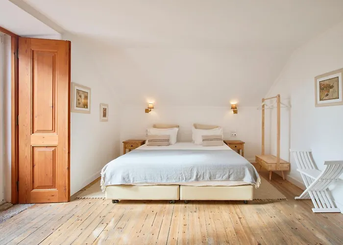 Casa Do Mercado Bed & Breakfast 4*