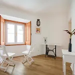 Casa Do Mercado ベッド・アンド・ブレックファスト 4*
