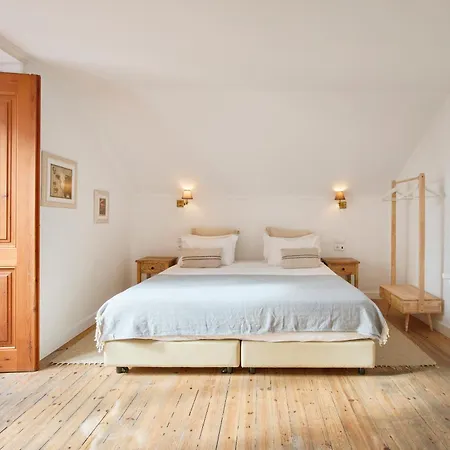 Casa Do Mercado Bed & Breakfast 4*